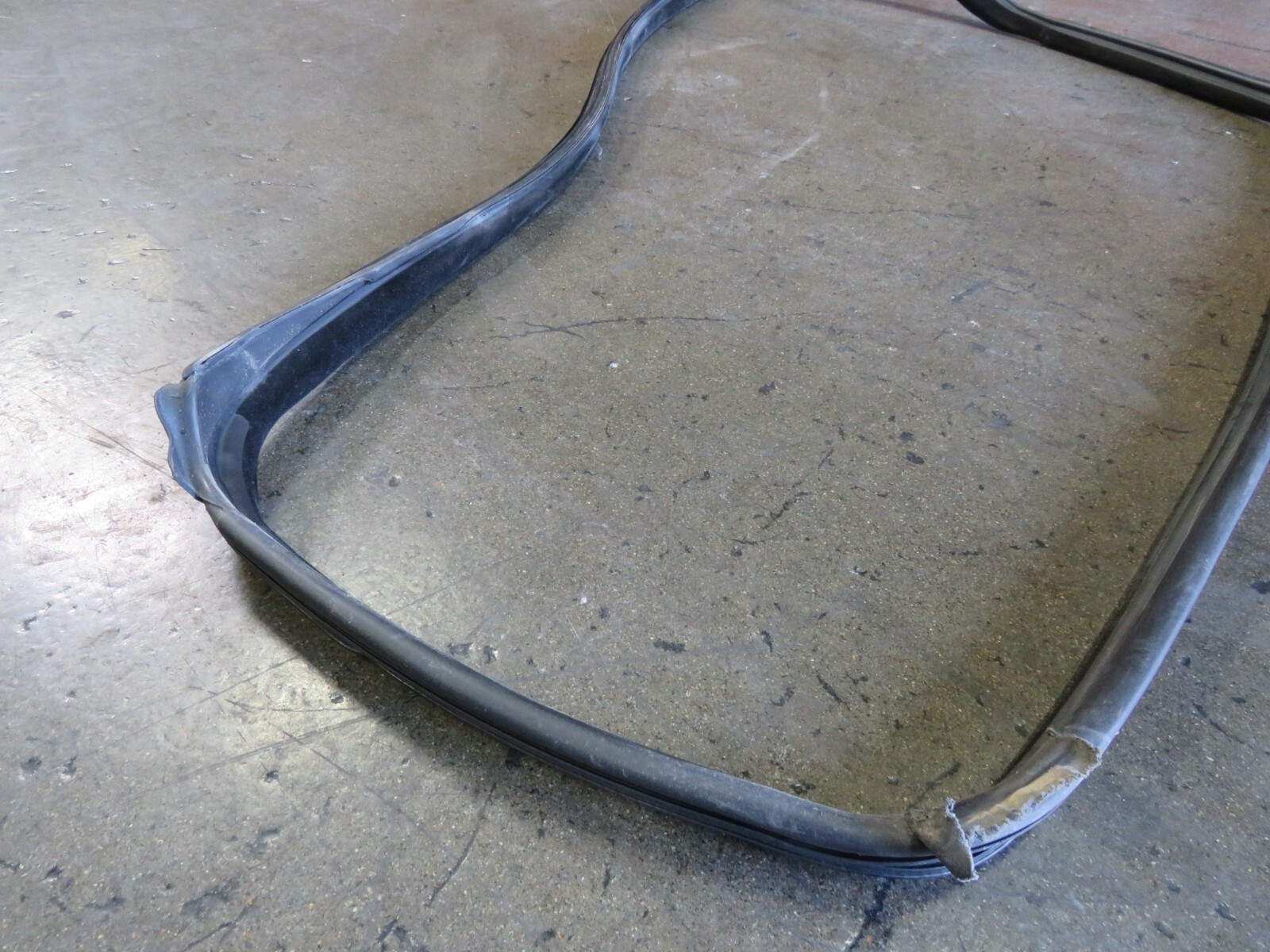 Ferrari 575, 550, LH, Left, Body Moulding, Used, P/N 64740100