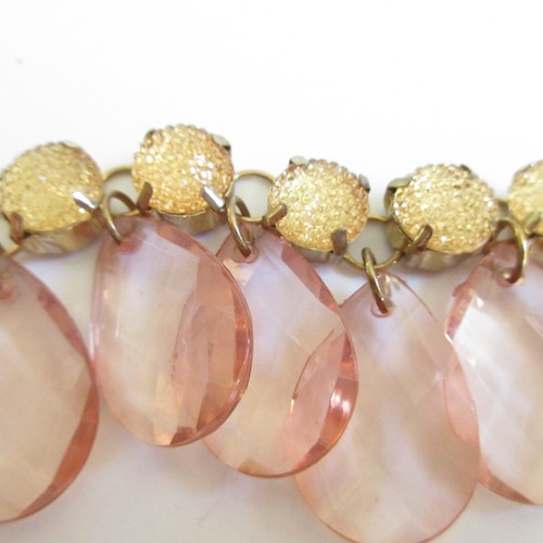 Bib Necklace 3 layers Lucite Faceted Clear Pink Glittery Goldtone Chain - Picture 6 of 8