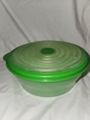 Tupperware 8'' Round 1.4 Liter Keeper 5315A-2 with Green Lid 