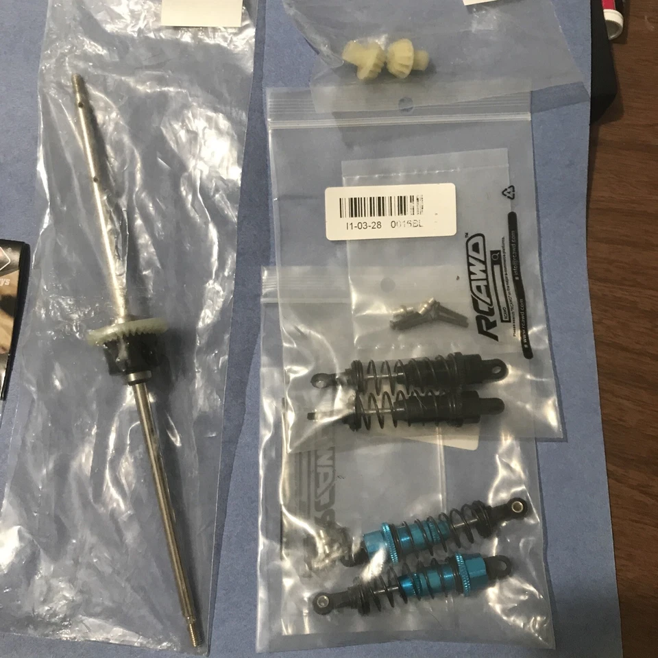 WL Toys R/C Racing Spare Parts Front/Rear Differential Gear RCAWD Shock Absorber - Image 2 of 4