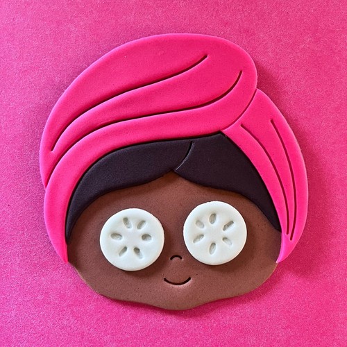 Edible PAMPER FACE SPA DAY Fondant Birthday Cake topper Mums Mothers gift - Picture 8 of 9