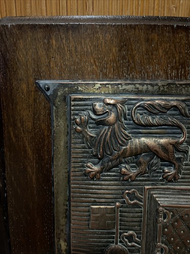 Plaque murale vintage en cuivre avec armoiries royales 1905 Fisher & Ludlow Ltd - Photo 3/14
