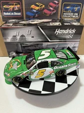 Mark Martin #5 Quaker State 2011 1/24 Nascar Diecast