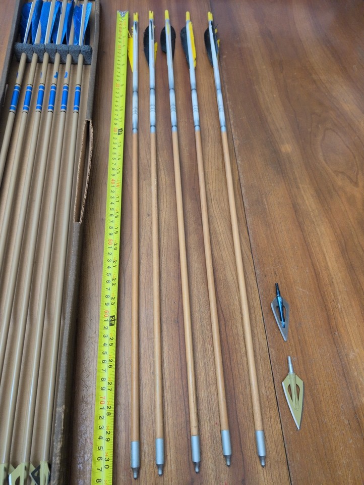 Vintage Bear High Grade Cedar 1664 Hunting (6)/Practice (5) Arrows ...