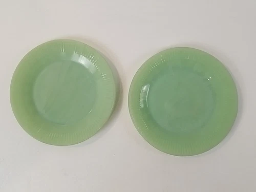 Set of 2 Vintage Jadeite Fire King Jane Ray Green Glass 7-3/4" Plates Salad