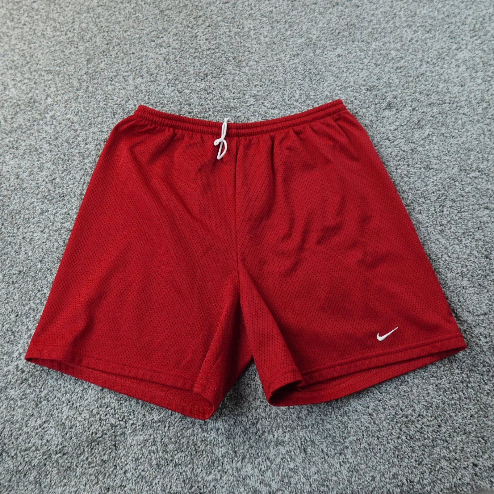 VTG Nike Shorts Mens M Red Swoosh Mesh Basketball Gym Workout Sports 90s USA