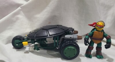 2012 TMNT Teenage Mutant Ninja Turtles Stealth Bike with Raphael Playmates