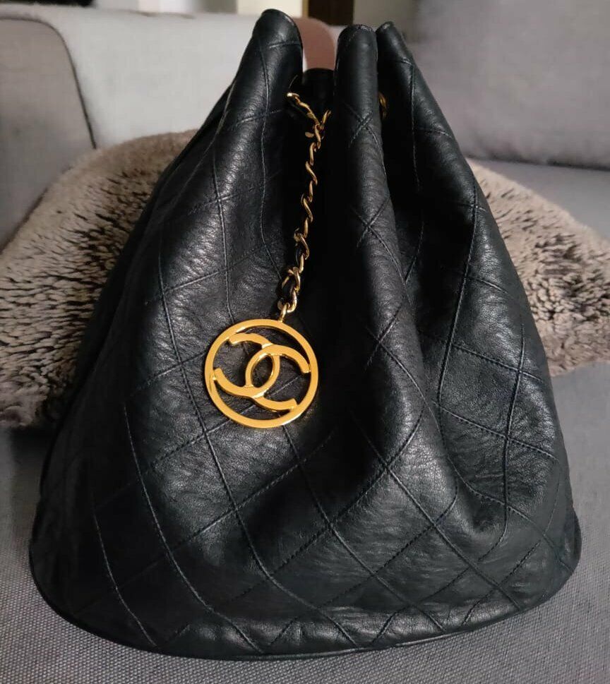 FULL SET CHANEL Vintage Black CC Charm 24K Gold Chain Bucket FULL SET CHANEL Vintage Black CC Charm 24K Gold Chain Bucket