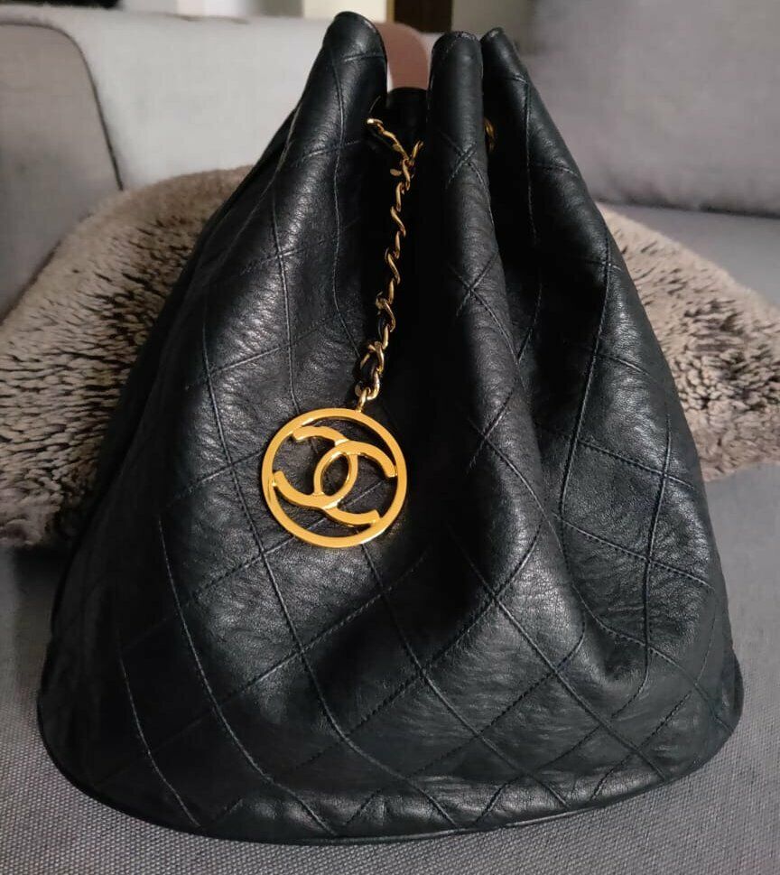 FULL SET CHANEL Vintage Black CC Charm 24K Gold Chain Bucket Backpack Bag  Pouch