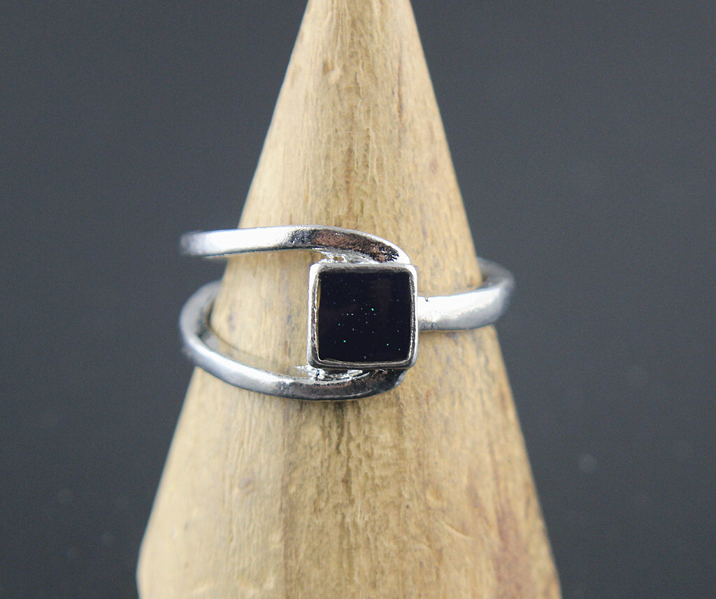 Womens Jewelry Bulk Lots 32pcs Change Color Mood Ring Wholesale Fashion