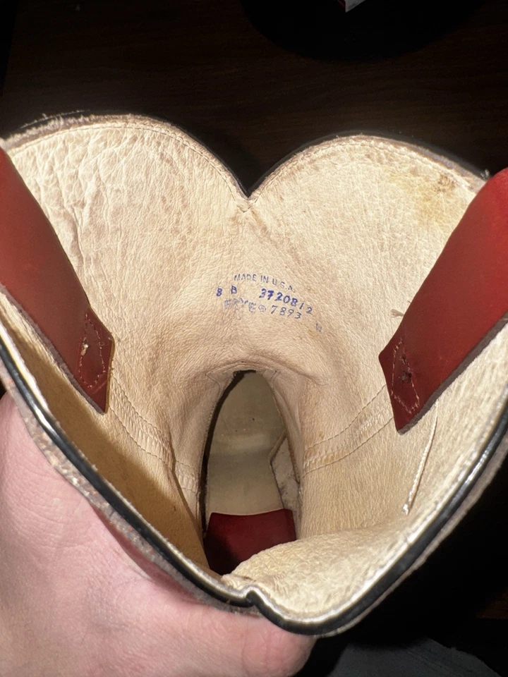 Vintage 1980s Frye Women’s Red Leather Cowboy Boots Heeled Size 8B Made In USA - Image 3 of 4