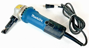 MAKITA - 16 Gauge 5 Amp Metal Steel Nibbler Cutter Model: JN1601