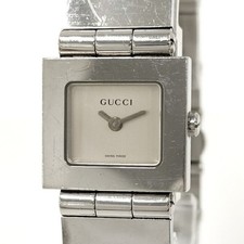 Y0225 GUCCI Ladies watch square Quartz silver dial 300L