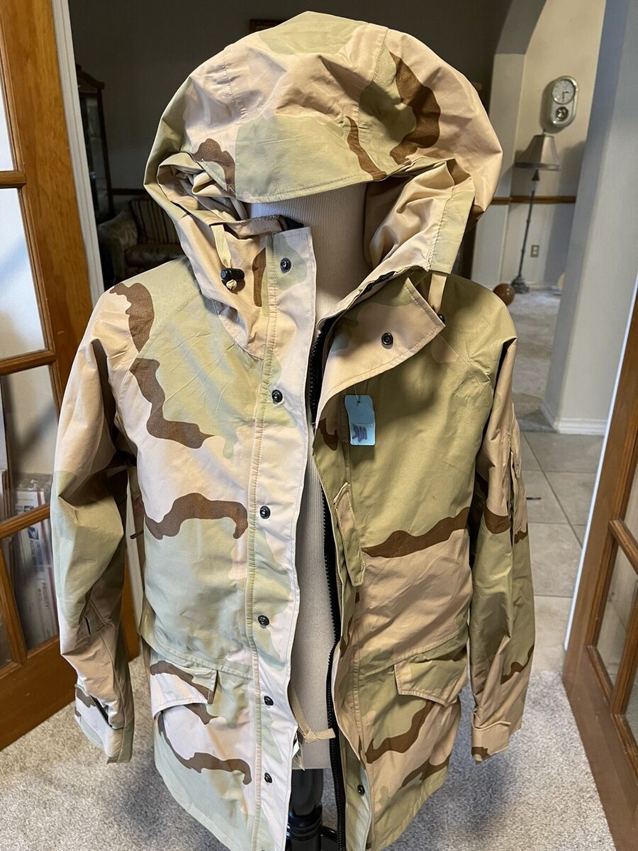 Genuine US GI Military 3 color Desert camouflage ECW Gortex Genuine US GI Military 3 color Desert camouflage ECW Gortex