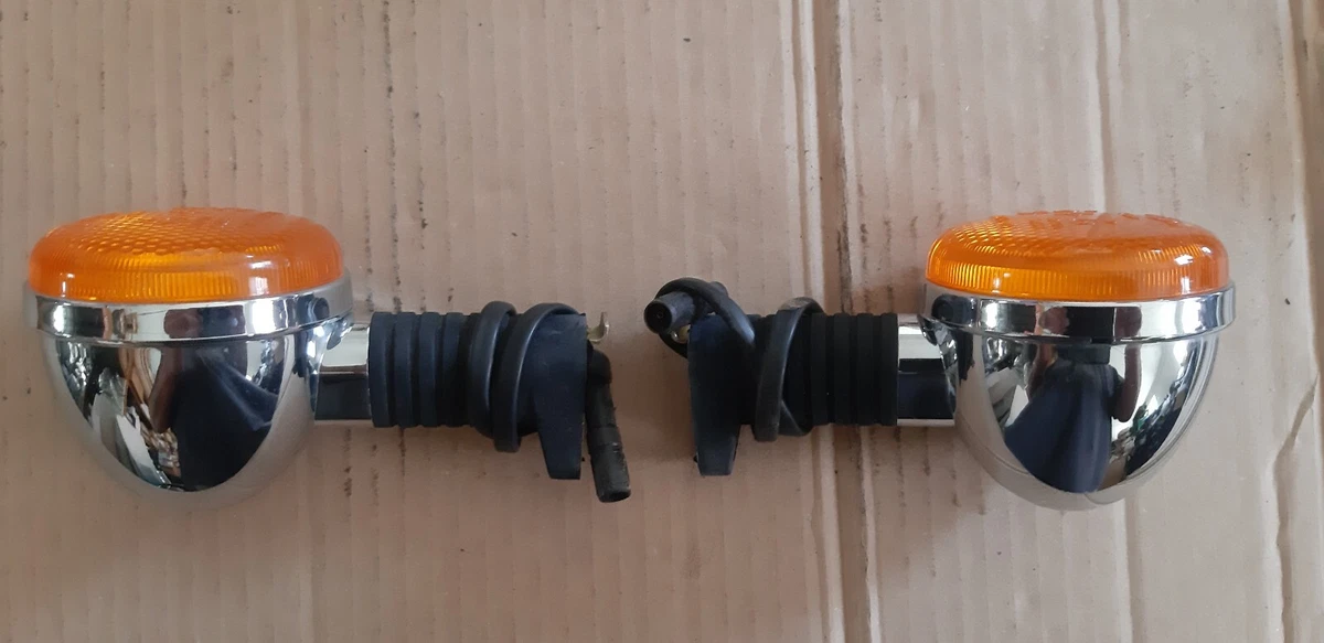 Flèche Avant Droite Moto Guzzi California - Référence GU03751630 - NEUVE