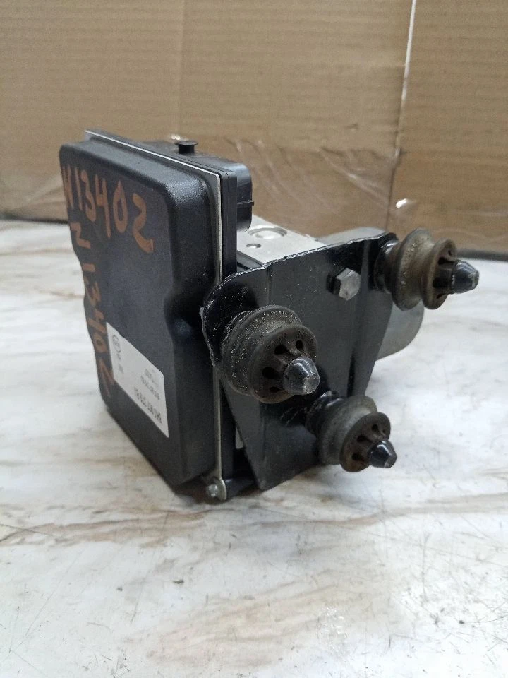 Used ABS Pump and Motor Assembly fits: 2012 Audi A4 Assembly AWD Quattro electro - Image 3 of 4