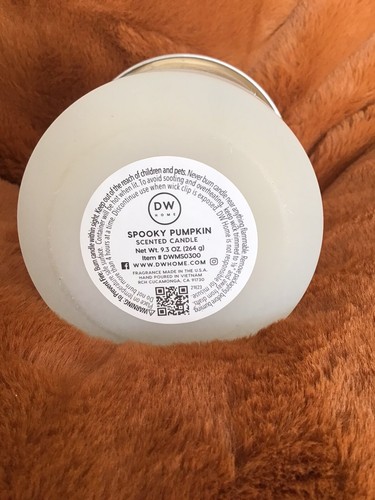 tk maxx dw home halloween Spooky Pumpkin candle 9.3oz - Picture 2 of 3