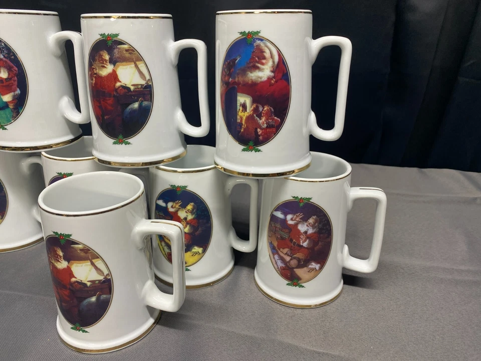 Juego de 8 (4 diseños) Tazas Coca Cola "SANTA / NAVIDAD" Borde Dorado ~ 4 1/2" Alto Foto 3 de 4