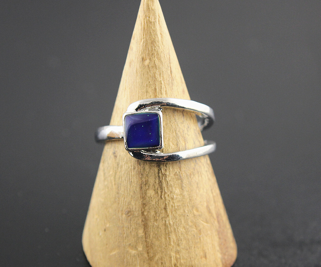 Womens Jewelry Bulk Lots 32pcs Change Color Mood Ring Wholesale Fashion