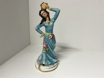 Capodimonte große Porzellan Zigeuner Dame tanzt mit Tamburin Made in Italy 