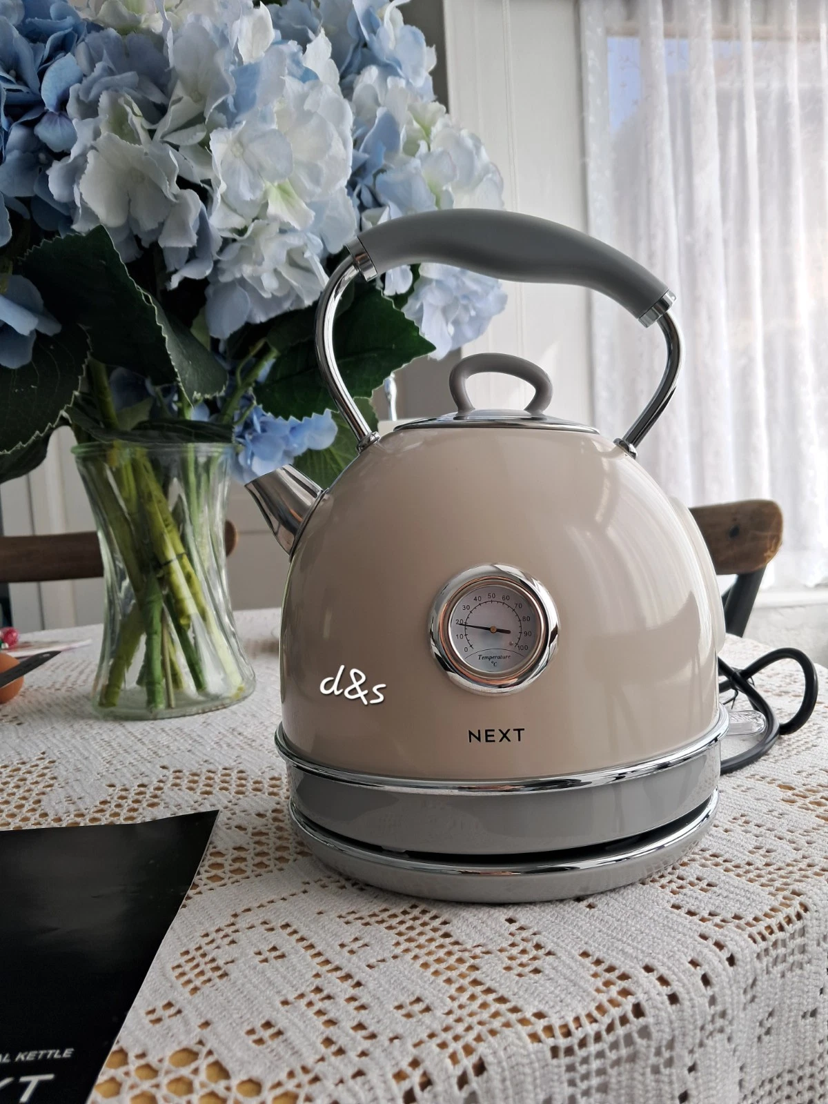 Next cream retro style Kettle 1.7 Litres 3kW fast boiling dial
Opens in a new window or tab