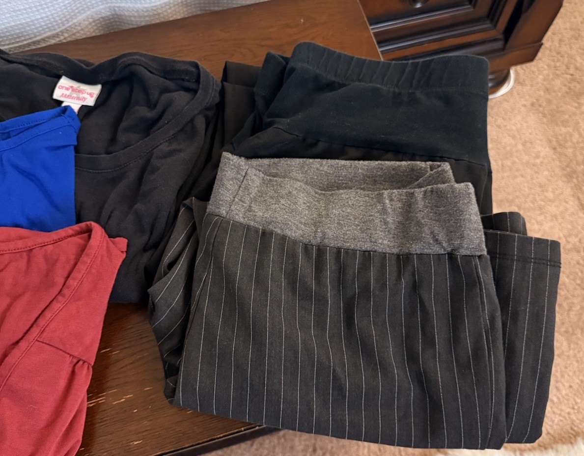 Maternity Clothes Size Large (Bundle 7 Shirts / 2… - image 5