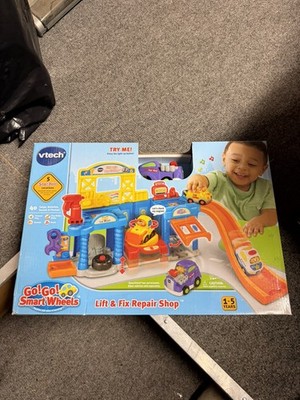 VTech Go! Go! Smart Wheels Lift & Fix Repair Shop