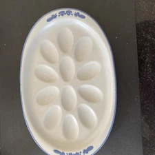Pfaltzgraff Yorktowne Deviled Egg Plate #780 Holds 12 Egg Halves 12.25 X 7.75