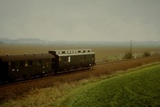 DIA alter 2achs Postwagen m. Oberlicht in Riesa 09.04.1989 gerahmt J-R3-63