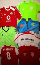 Konvolut Sammlung Fußball Trikots Oberteile ...