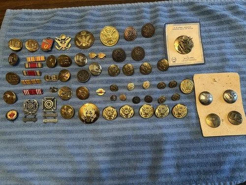 Large Lot Military Button-Pin-Badge-Medal Lot-WW1-WW2 Other