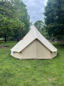 5M Bell Tent, zipped Ground Sheet, Full Circle Sisal Flooring, Traveller Stove