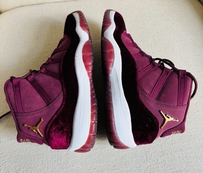 jordan 11 retro velvet night maroon
