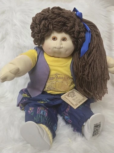 VTG Soft Sculpture Cabbage Patch, 10th Anniversary Tiger's Eye Edition, Belle J.