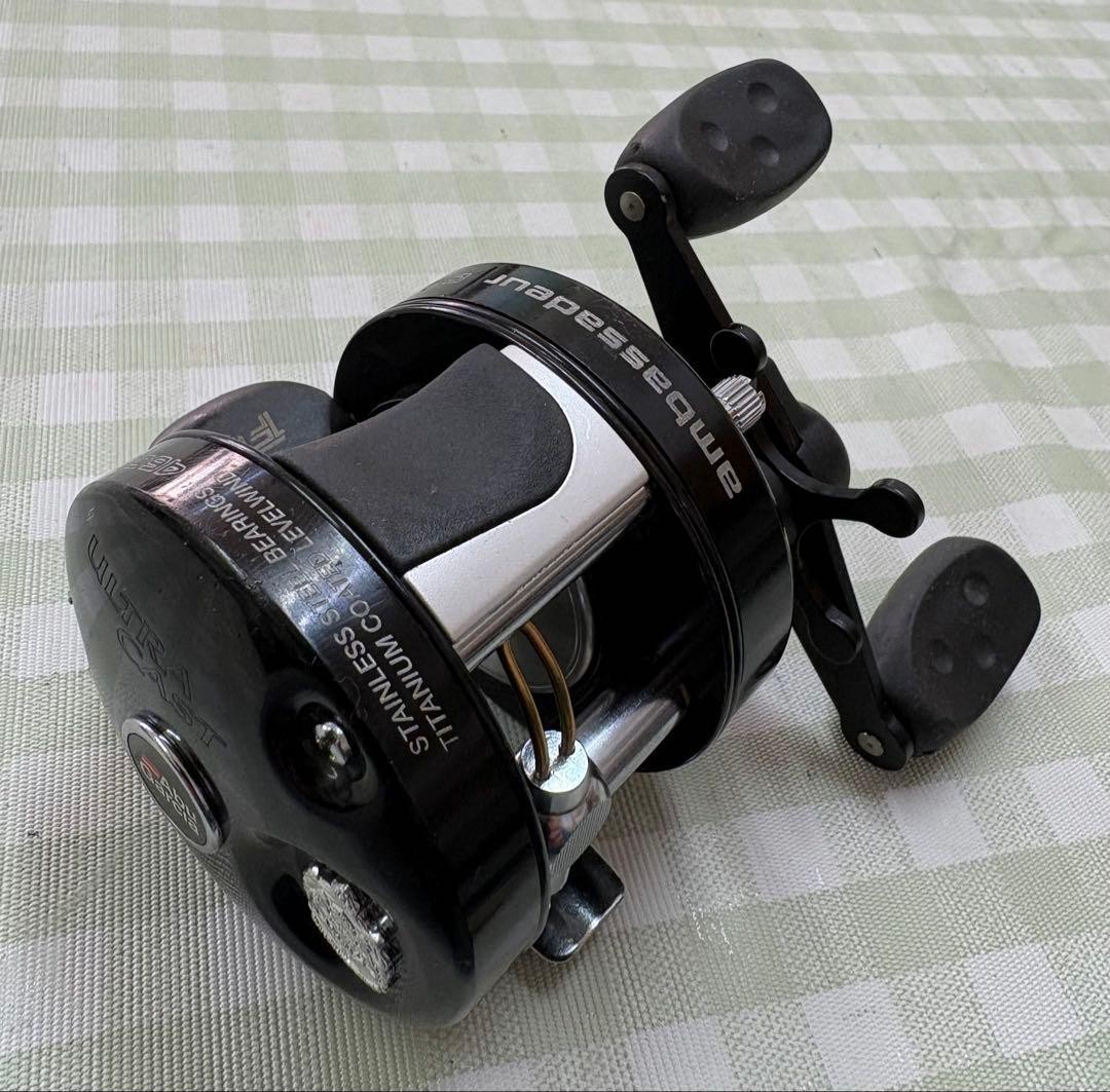 Abu Garcia Ambassador UC 4601C Dual2 Deal2 Black