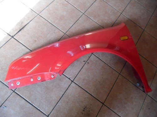 VW Golf IV 3-Türer Limo Kotflügel Links Rot : LP3G