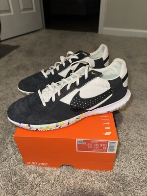 NEW Nike Streetgato Low Top Soccer Shoes Summit White Men's Size