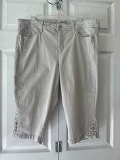 gloria vanderbilt all around slimming Effect Capri jeans Size 16