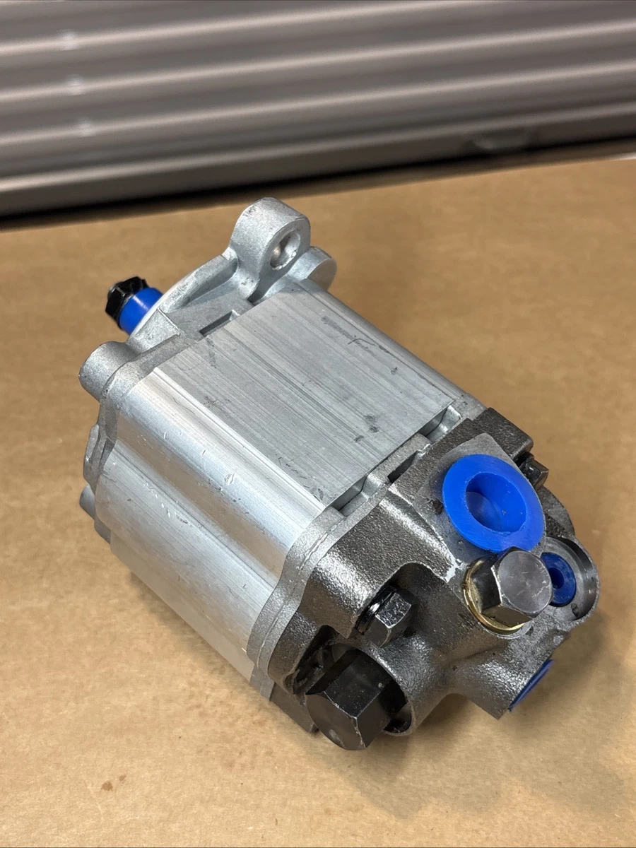 FAX-F-953674-FC Power Steering Pump Replaces C7NN3A674F Ford 3100 4110 5000 photo 5