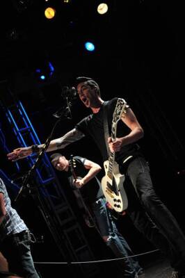 Tyler Connolly of Canadian rock band Theory Of A Deadman live on s - Old Photo 7