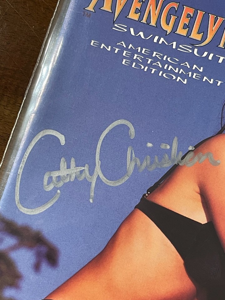 AVENGELYNE Swimsuit Edition #1 Maximum Press 1995 SIGNED Cathy