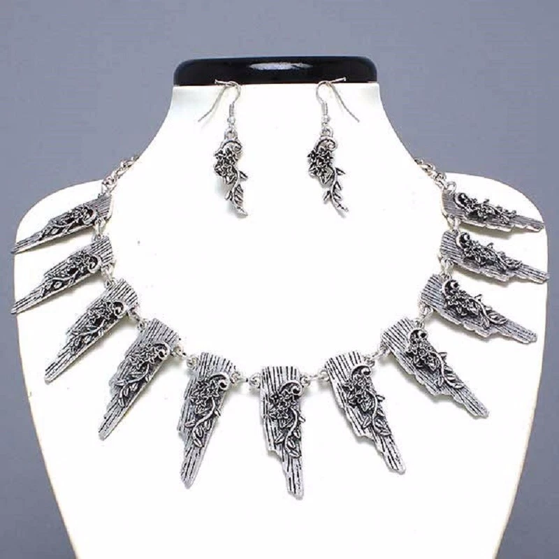 Western necklace best sale set