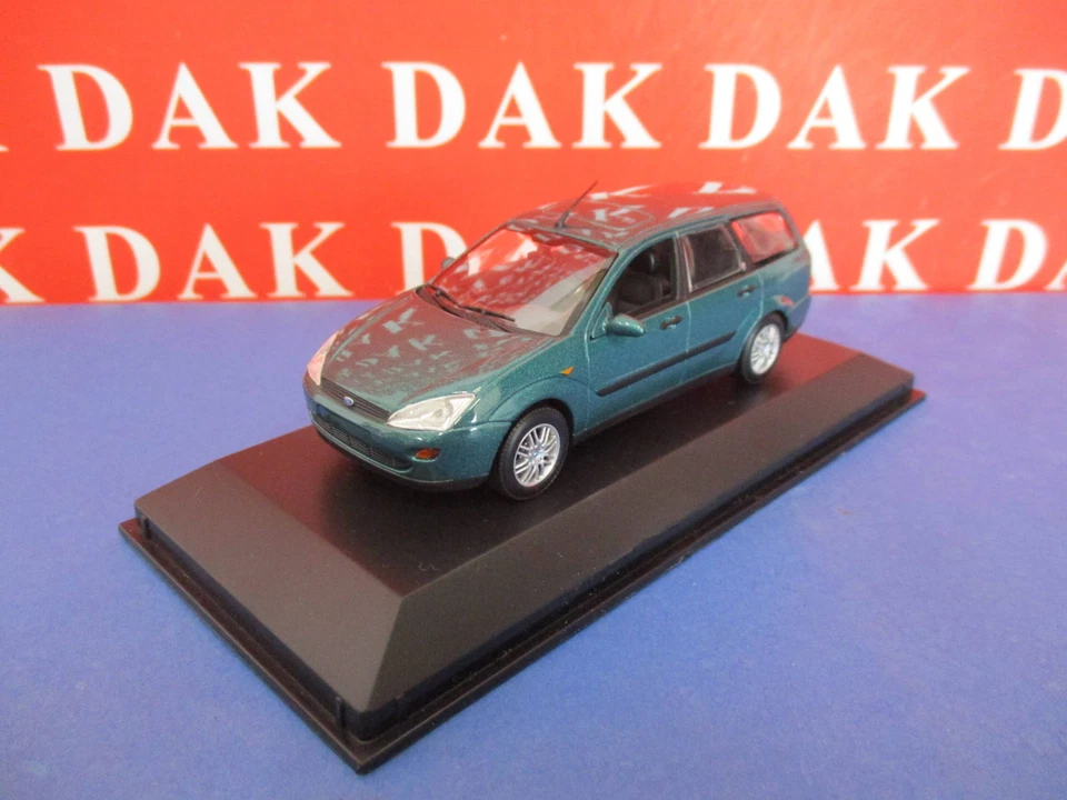 Die cast 1/43 Modellino Auto Ford Focus Kombi Green Met. 2002 - Immagine 2 di 4