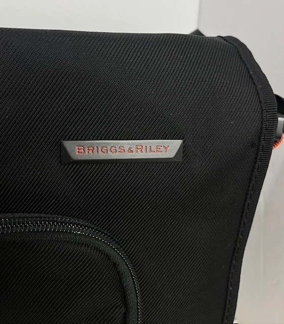 Briggs & Riley Bolso Portátil Negro Mediano Maletín Viaje (VB204-4) USADO EN EXCELENTE ESTADO Foto 4 de 4