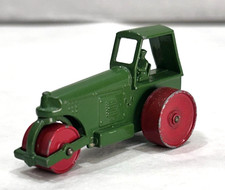 Vintage Lesney Matchbox No. 1 Road Paver Diesel Roller Green Red Metal Wheels on The Hot Collector