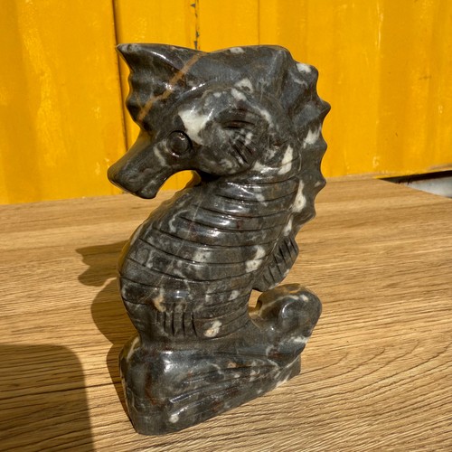 5.5" natural Zebra stone Seahorse hand carved Quartz Crystal Reiki Healing - Picture 10 of 16