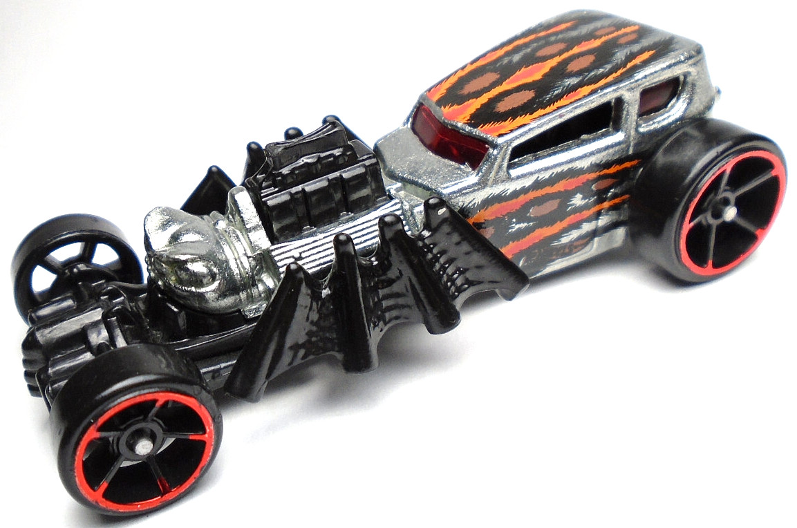 2017 HOT WHEELS STREET CREEPER SILVER 1:64 DIECAST 2 3/4" HOT ROD CAR W/ ORANGE