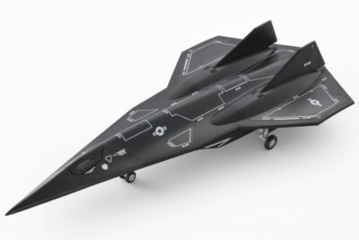 NEW Bell Fine Top Gun Maverick Dark Star (Completed) 1/100 scale