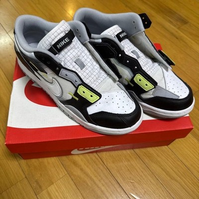 Men 9.5US Nike Dunk Scrap