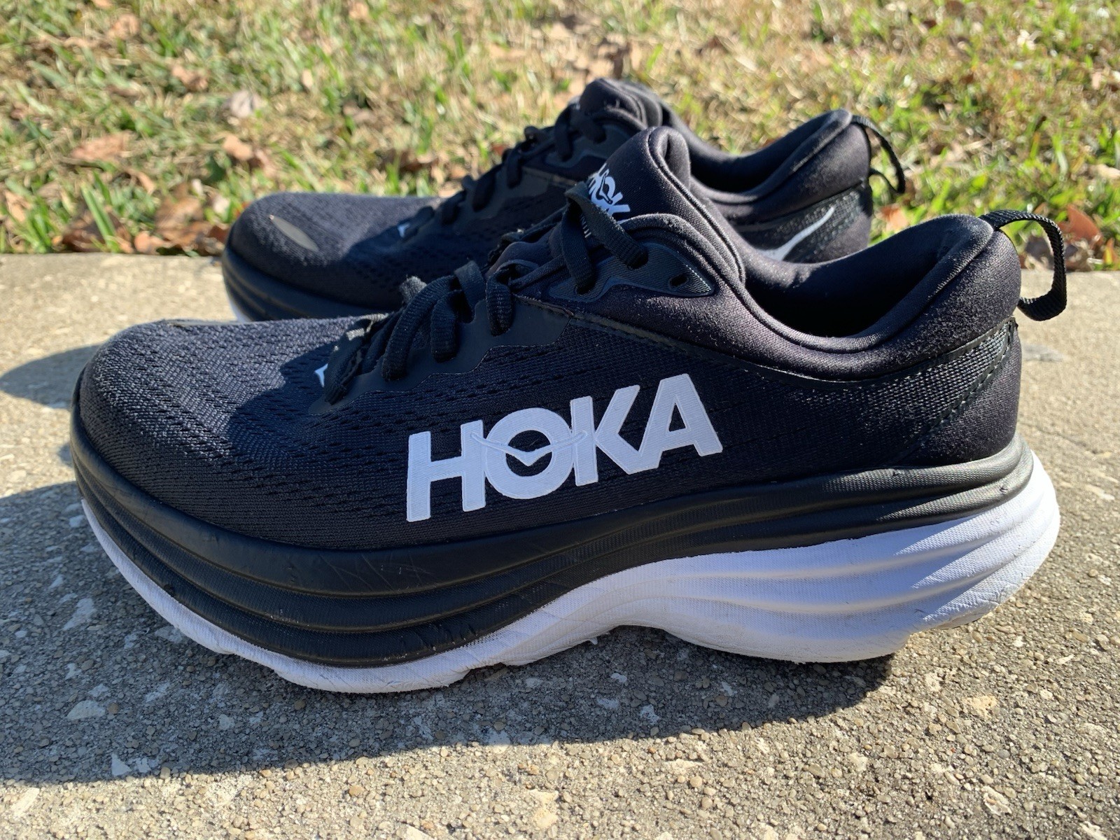 Size 8.5 B Hoka One One Bondi 8 Shoes Women's Black White Road Running Sneakers thumbnail 6
